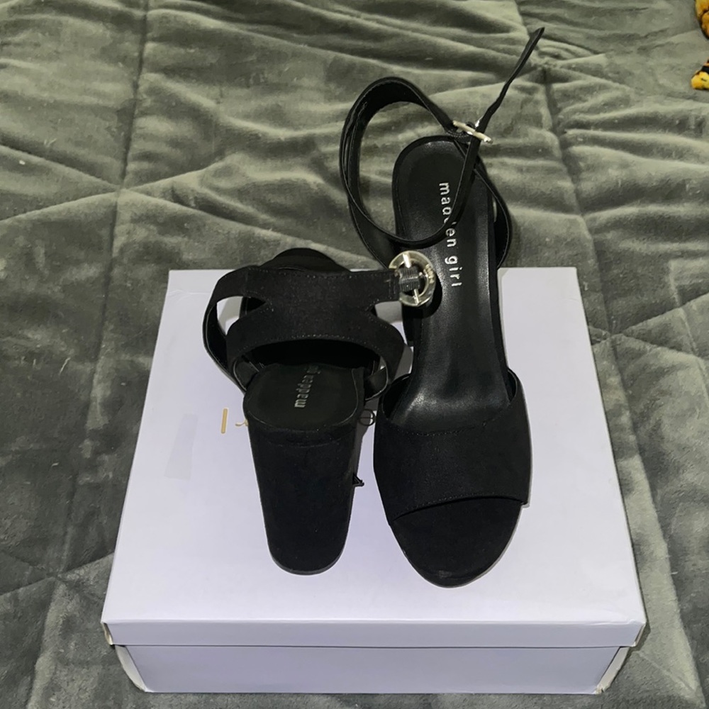 Block Heels. - Picture 2 of 2